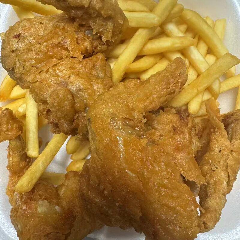 Chicken wings w. french fries(4pc)